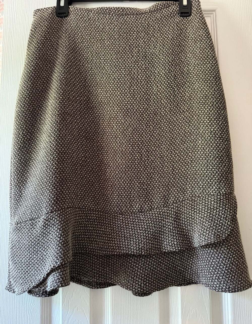 Style & Co. Brown Textured Tweed Ruffle Hem Skirt Size 6 - Picture 5 of 7